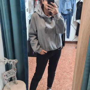 Sudadera gris polar