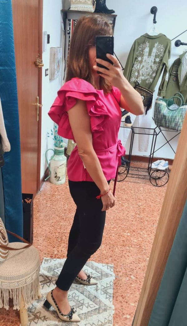 blusa volantes fucsia - Imagen 4